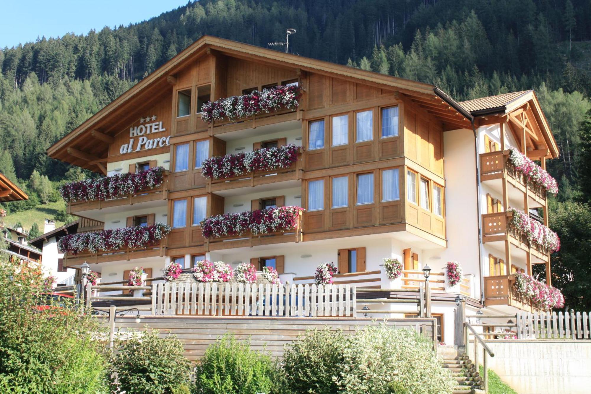 Hotel Al Parco Moena Exterior photo